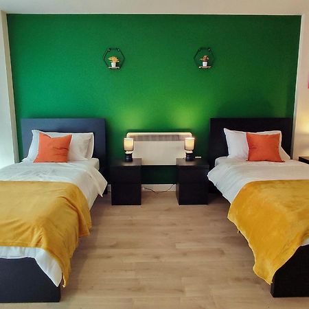 Duplex Apartment In Leeds With King Size Bed - Long Stay Rates Available Eksteriør bilde