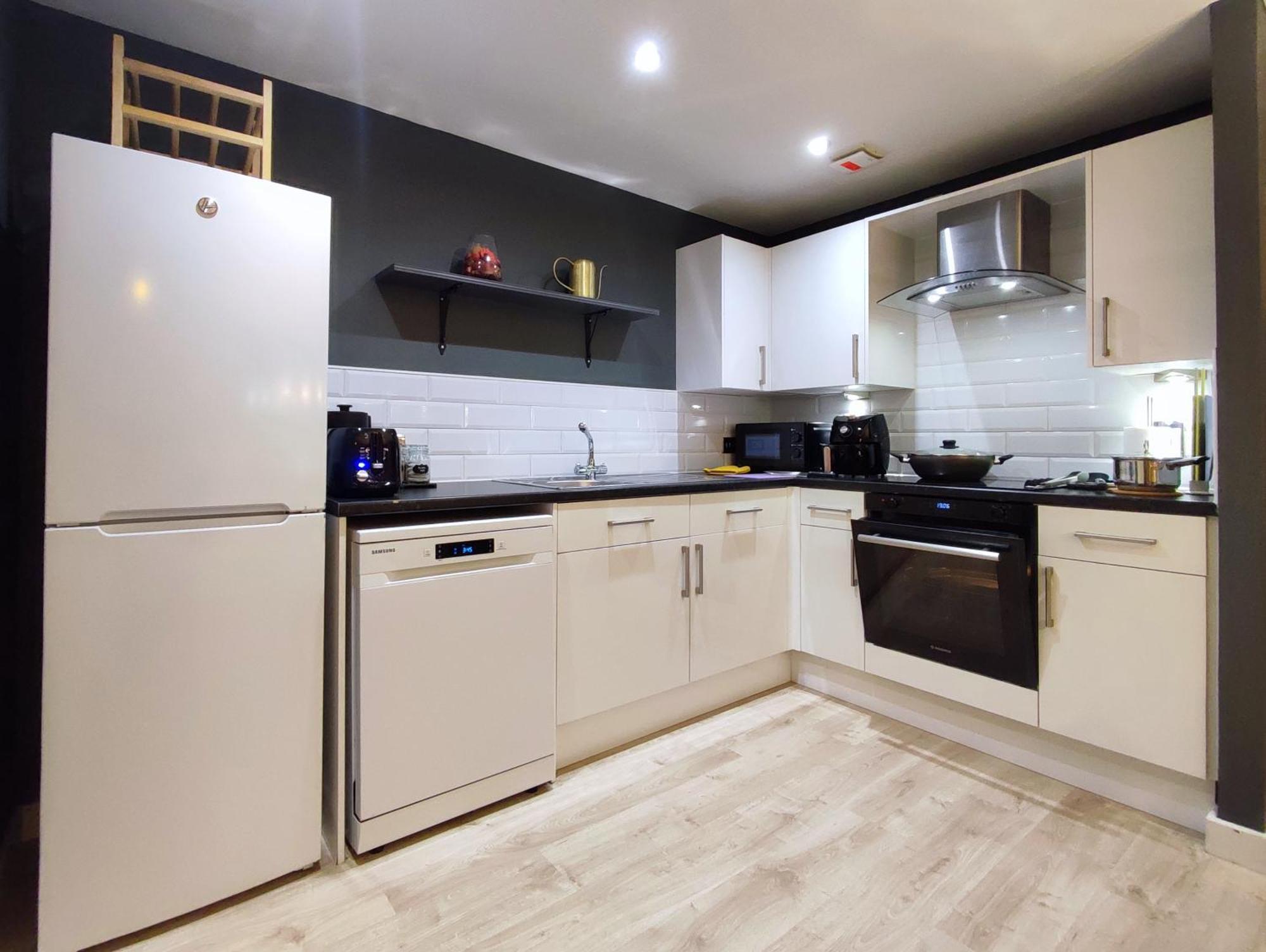 Duplex Apartment In Leeds With King Size Bed - Long Stay Rates Available Eksteriør bilde