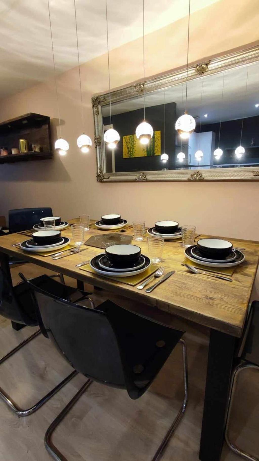 Duplex Apartment In Leeds With King Size Bed - Long Stay Rates Available Eksteriør bilde