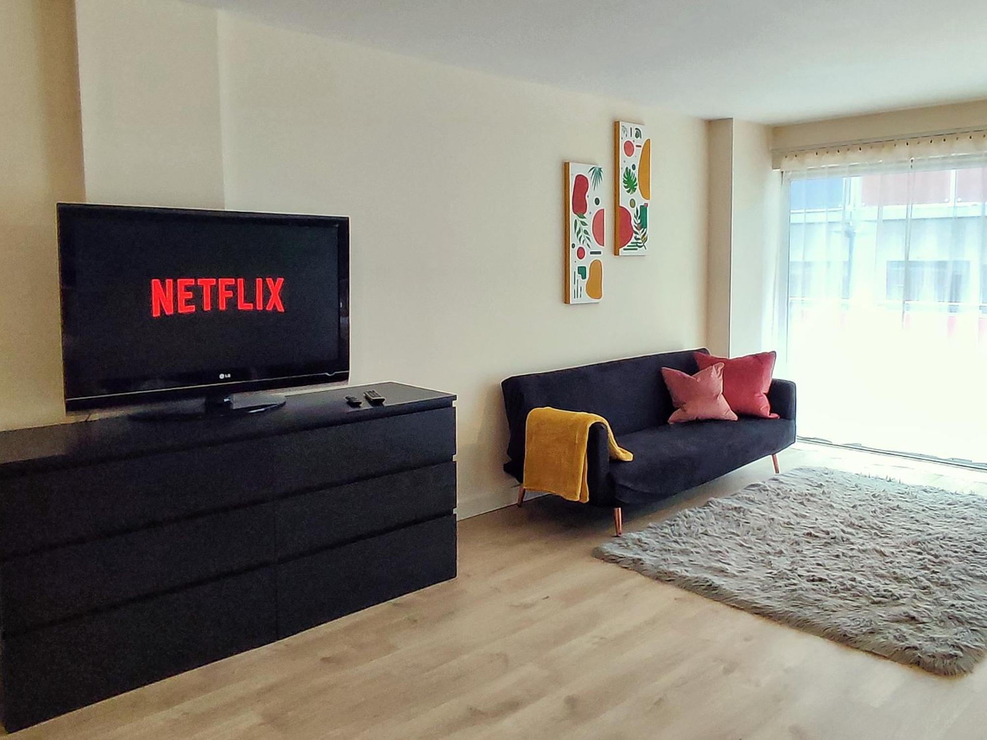 Duplex Apartment In Leeds With King Size Bed - Long Stay Rates Available Eksteriør bilde